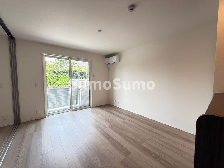 エレナ本山の寝室