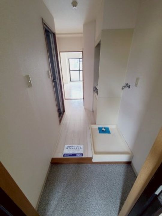 兵庫県西宮市下大市東町(マンション)の賃貸物件の玄関