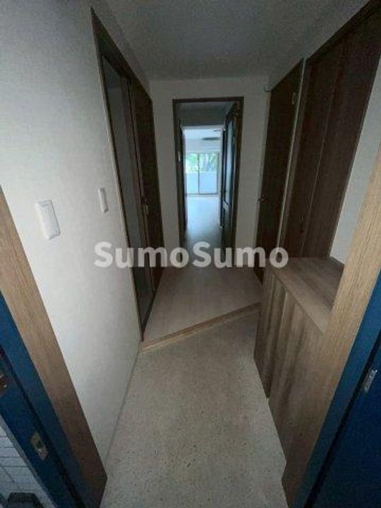 兵庫県西宮市戸田町(マンション)の賃貸物件の玄関