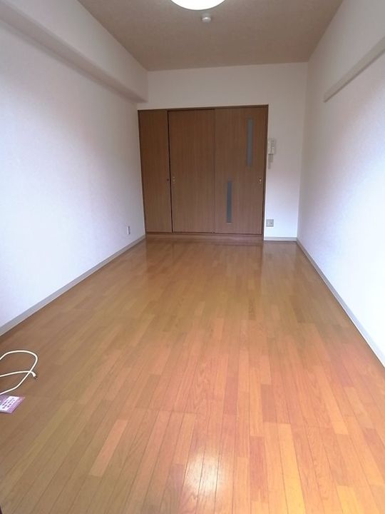 兵庫県西宮市櫨塚町(マンション)の賃貸物件の居間
