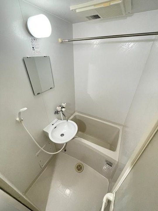 兵庫県宝塚市鹿塩1丁目(アパート)の賃貸物件の風呂