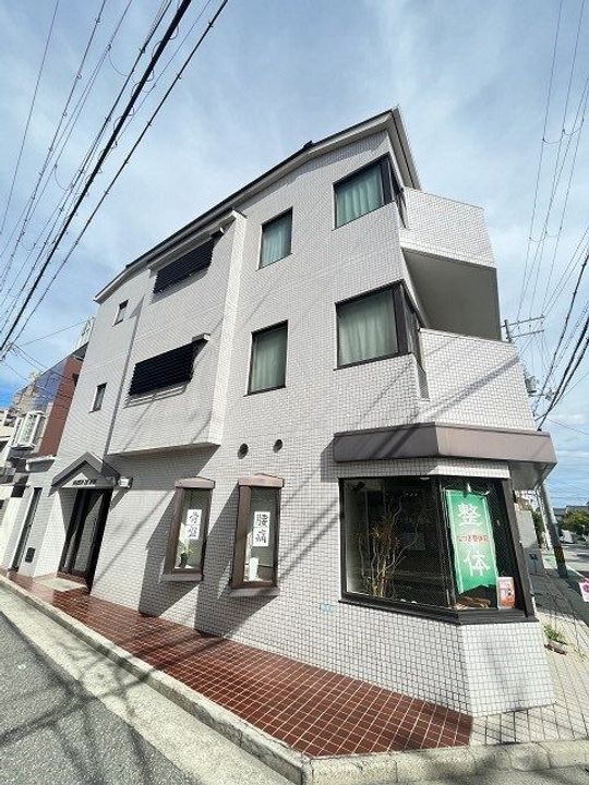 兵庫県西宮市羽衣町(アパート)の賃貸物件の外観