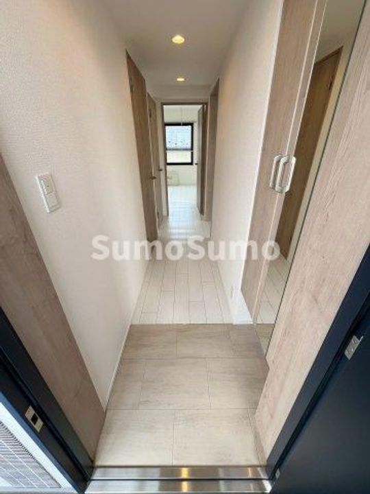 PASEO下北沢代沢Ⅱの玄関