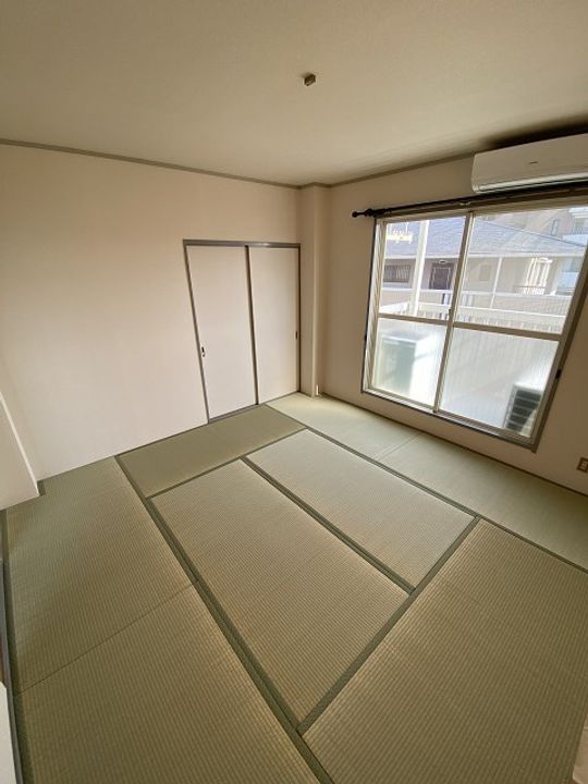 兵庫県西宮市大森町(アパート)の賃貸物件の寝室