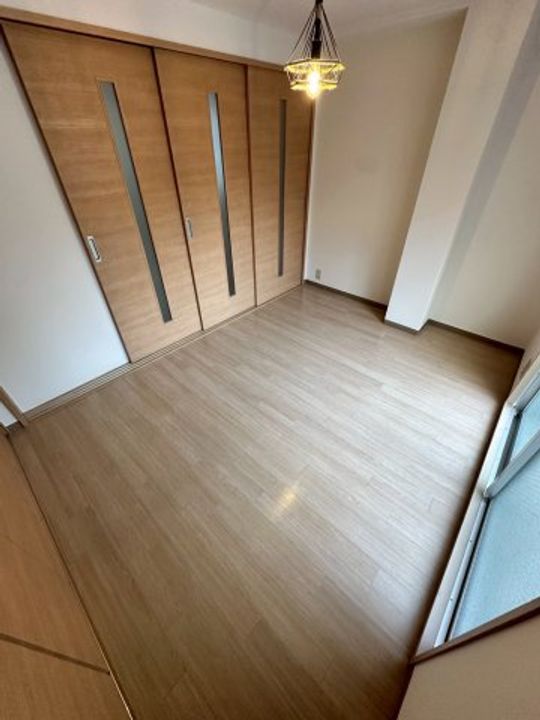 兵庫県西宮市深津町(マンション)の賃貸物件の寝室