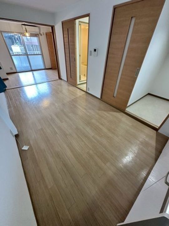 兵庫県西宮市深津町(マンション)の賃貸物件の居間