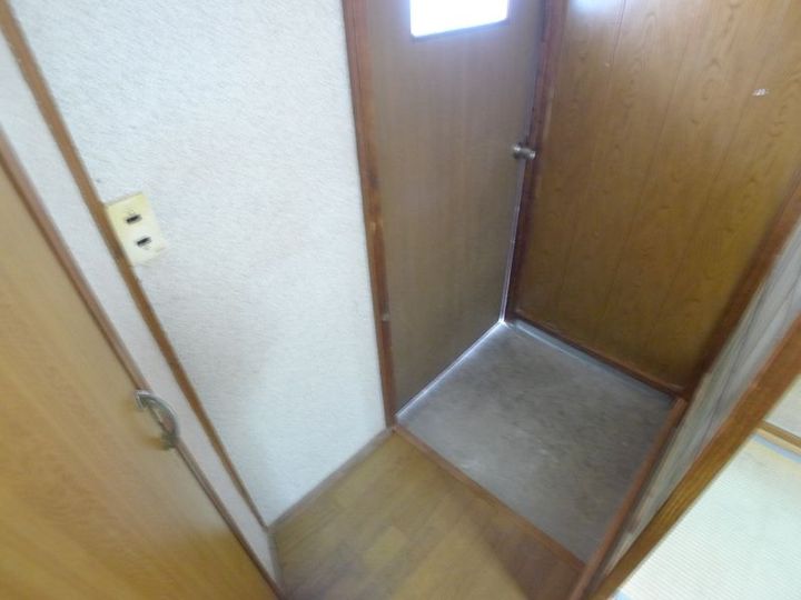 平井文化の玄関