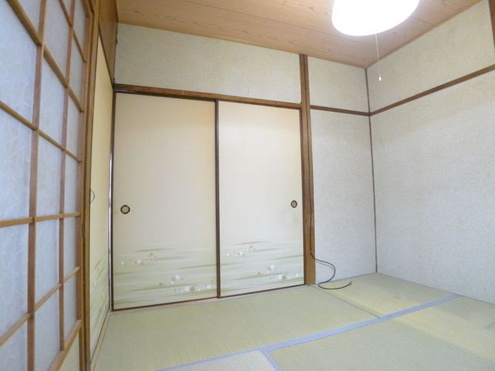 平井文化の内装