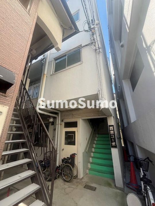 西原コーポの外観