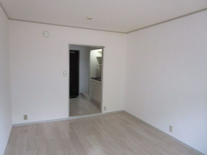 兵庫県芦屋市東芦屋町(マンション)の賃貸物件の居間
