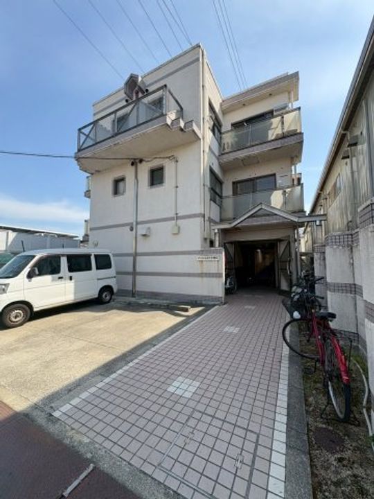 アッシュコート明石の外観