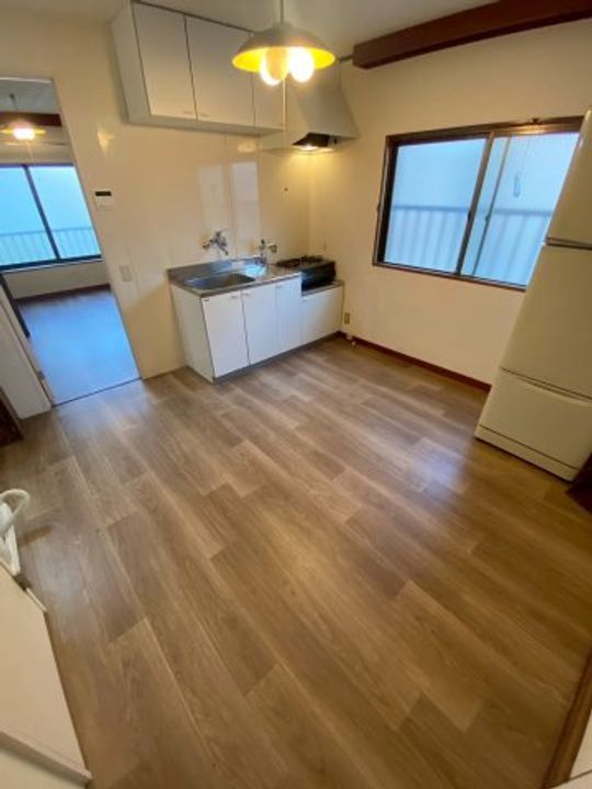 アイユー第三ビルの居間