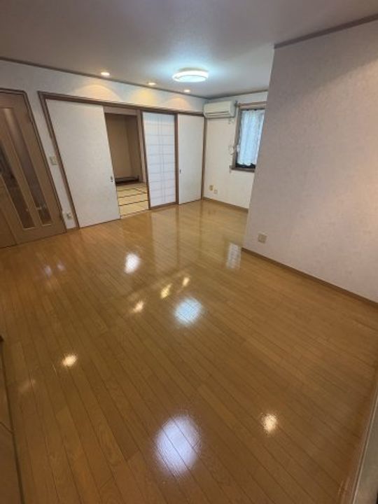 兵庫県神戸市兵庫区会下山町2丁目(一戸建)の賃貸物件の居間