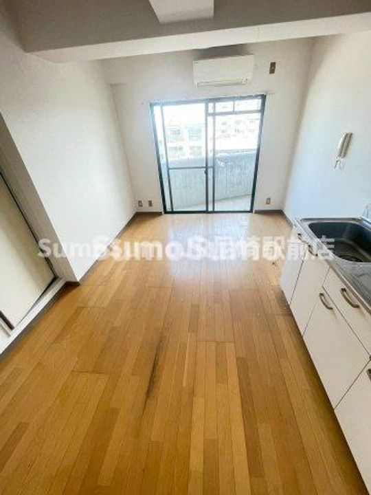 万和ビルの寝室