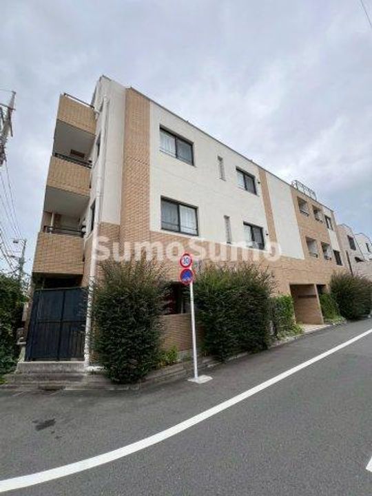 レジデンス三宿の外観