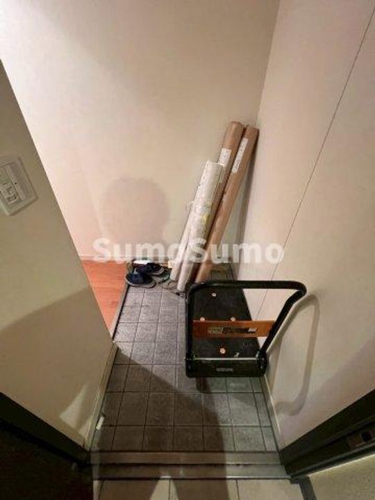 レジデンス三宿の玄関