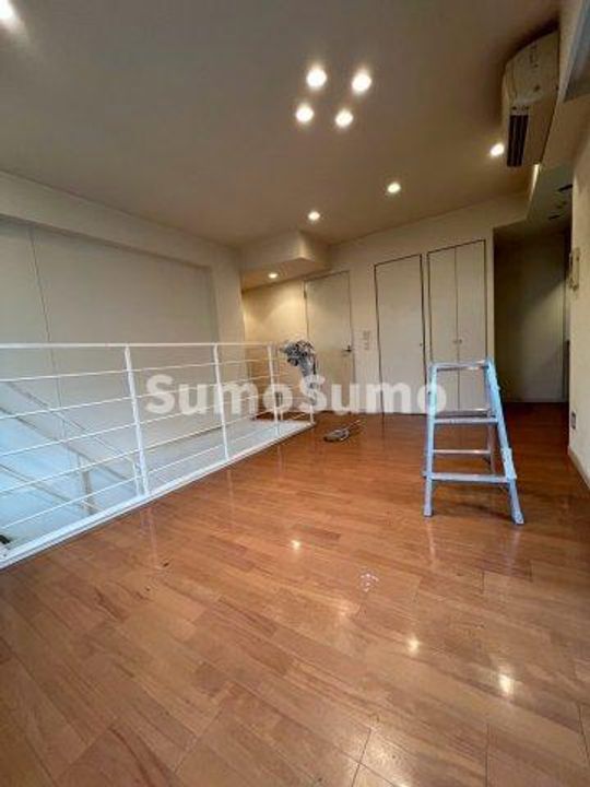 レジデンス三宿の居間