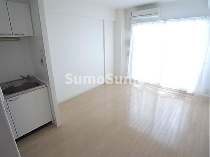 兵庫県神戸市兵庫区浜崎通(マンション)の賃貸物件の居間