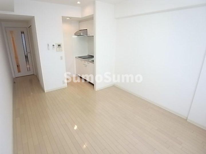 兵庫県神戸市兵庫区浜崎通(マンション)の賃貸物件の居間