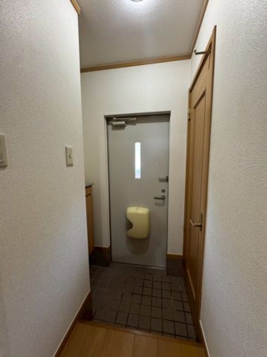 兵庫県神戸市須磨区車(マンション)の賃貸物件の玄関