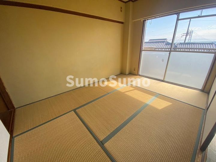 県営西舞子厚生年金住宅2号棟の内装