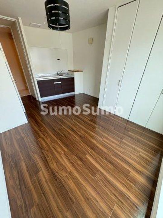 THE CITY 塩屋の居間