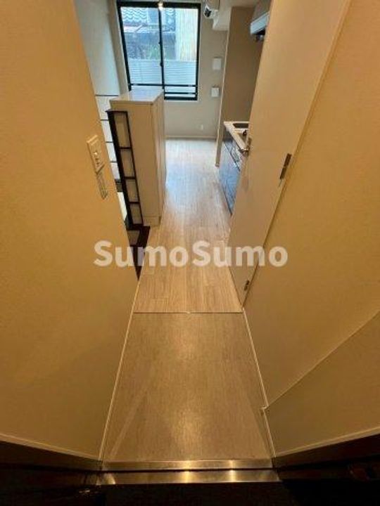 ラ・ペルラ下北沢の玄関