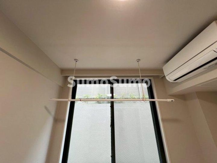 ラ・ペルラ下北沢の玄関