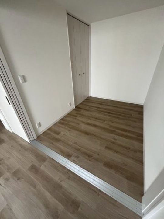 ウィステリア門戸の内装