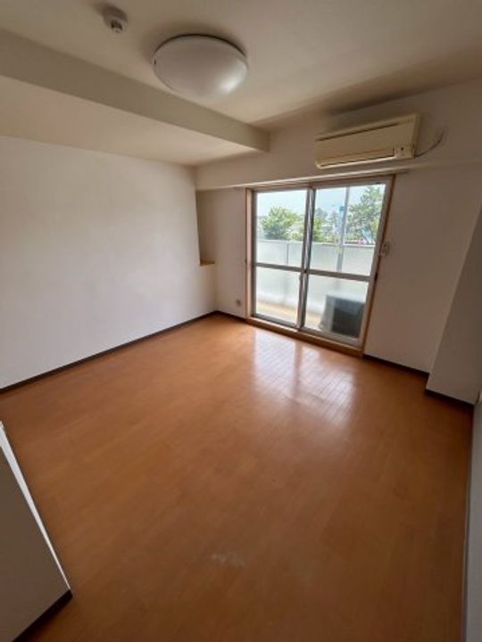 クレアドル須磨Ⅱの居間