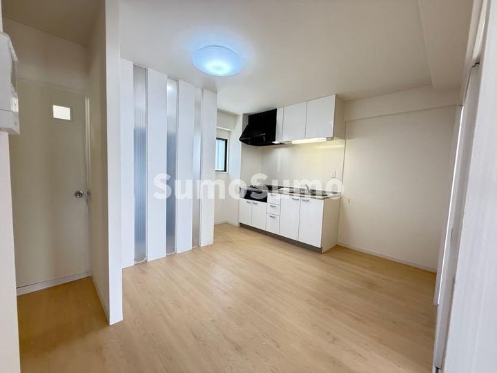 兵庫県神戸市東灘区御影中町1丁目(マンション)の賃貸物件の居間