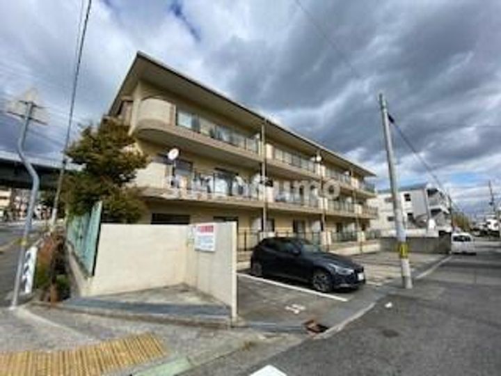 ハイツ仏天垣の外観