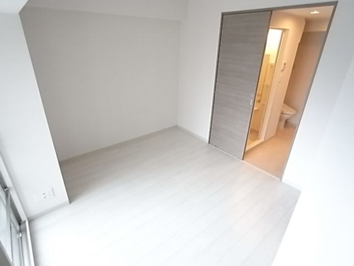 兵庫県神戸市中央区御幸通2丁目(マンション)の賃貸物件の居間