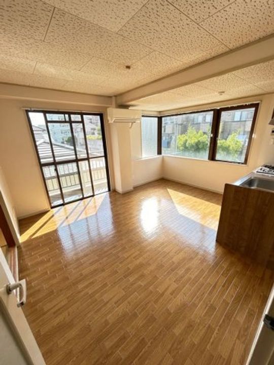 兵庫県神戸市灘区篠原北町3丁目(マンション)の賃貸物件の居間