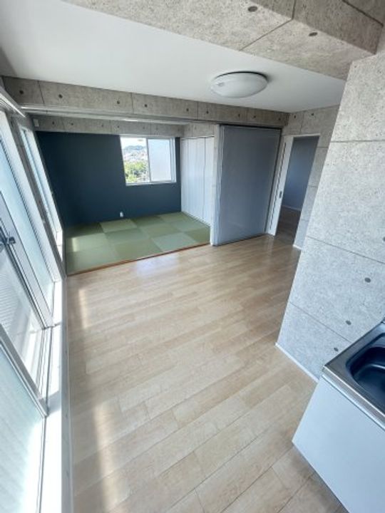 再度ハイツの居間