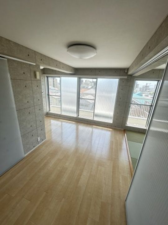 再度ハイツの居間