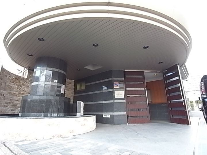 兵庫県神戸市中央区南本町通5丁目(マンション)の賃貸物件の外観