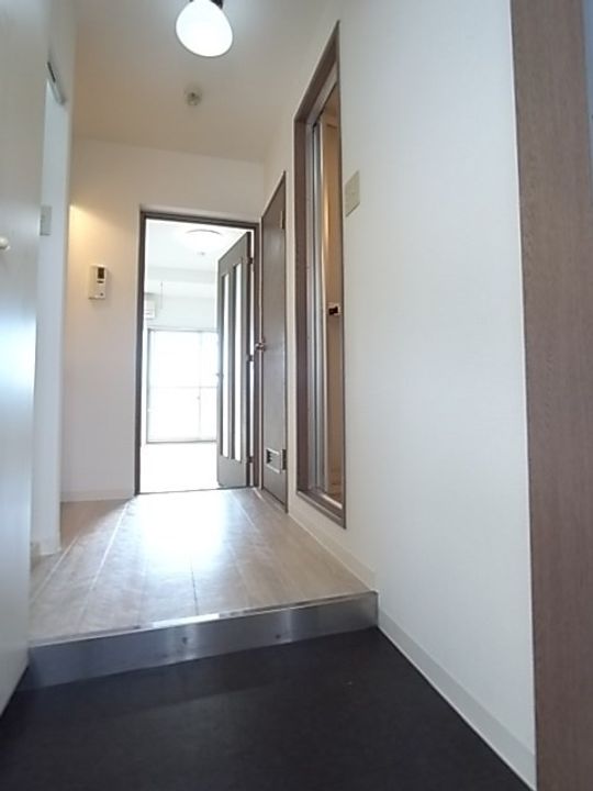 シャトラン弓木三番館の居間