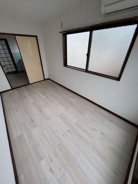 兵庫県神戸市兵庫区荒田町3丁目(マンション)の賃貸物件の居間