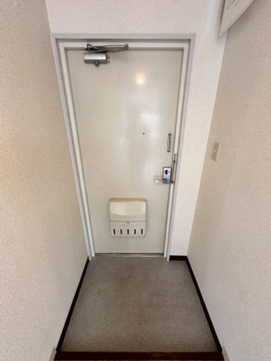 兵庫県西宮市深津町(マンション)の賃貸物件の玄関