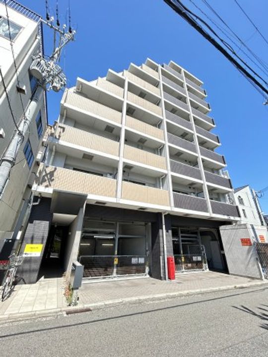 コスモリード神戸三宮の外観
