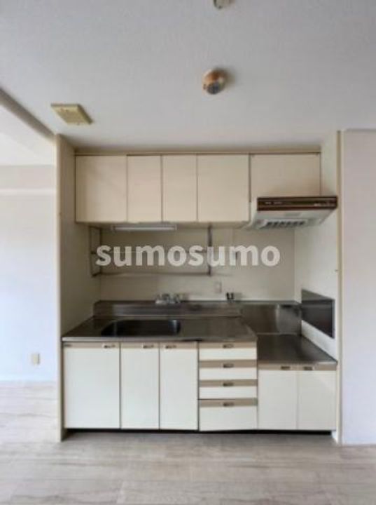 大阪府大阪市中央区高津2丁目(マンション)の賃貸物件のキッチン