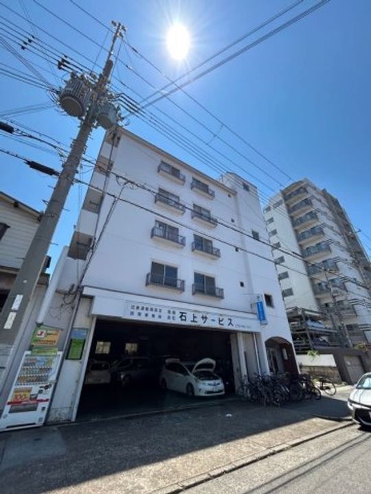 石上マンションの外観