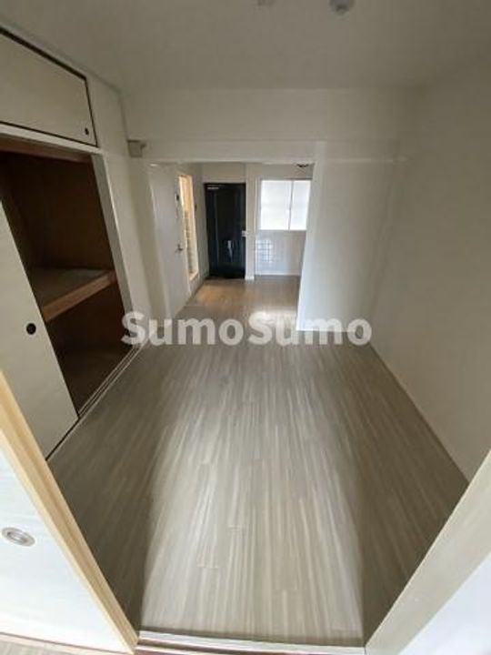 兵庫県尼崎市西立花町2丁目(アパート)の賃貸物件の居間