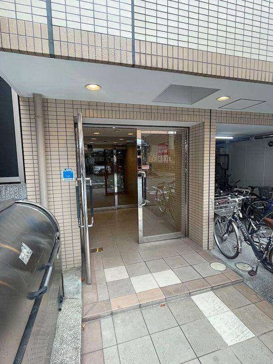 大阪府大阪市西区北堀江2丁目(マンション)の賃貸物件の外観