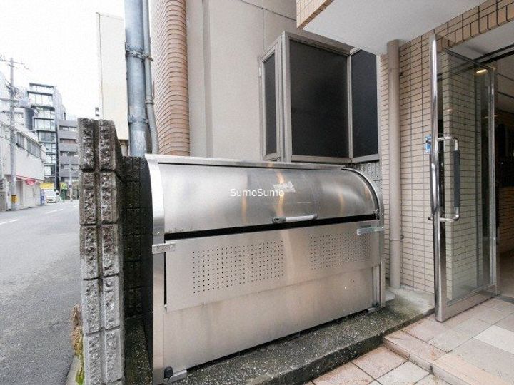 大阪府大阪市西区北堀江2丁目(マンション)の賃貸物件の外観
