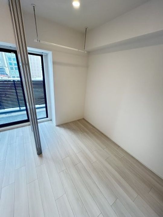 コンフォリア・リヴ北浜淡路町の寝室