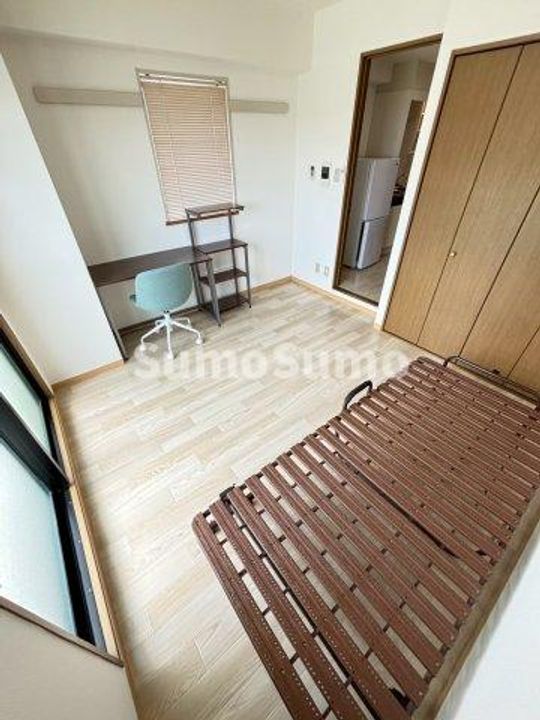 グランデージ名谷の寝室