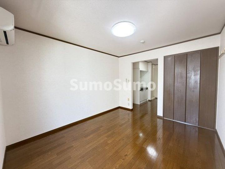 兵庫県神戸市東灘区深江南町1丁目(アパート)の賃貸物件の居間