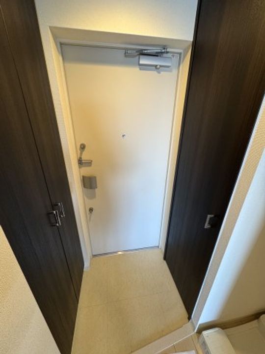 エステムコート神戸ハーバーランド前Ⅴアクアの玄関